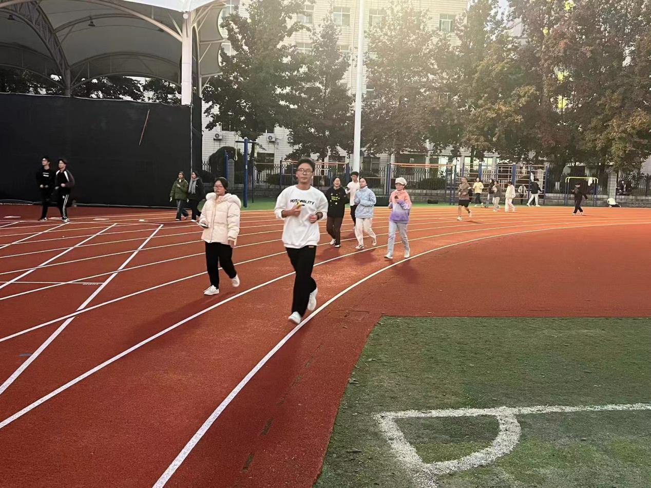 数智赋能学校体育教育现代化改革成效显著
